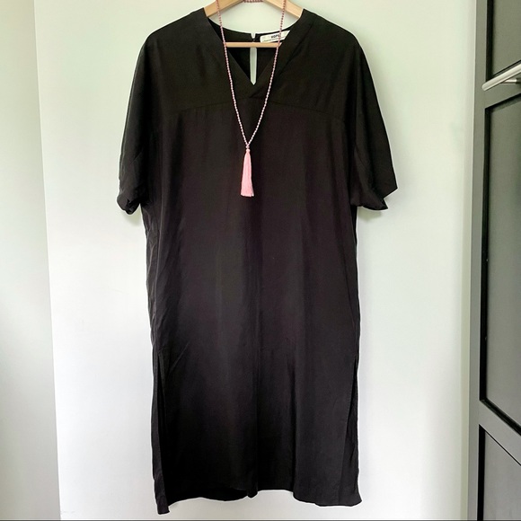 Hope Aila Dress - Picture 1 of 11